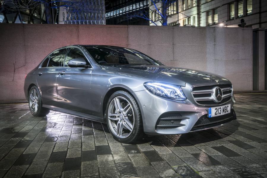  Mercedes-Benz E220 d AMG Line 2016 года  (UK) (фото 12 из 31)